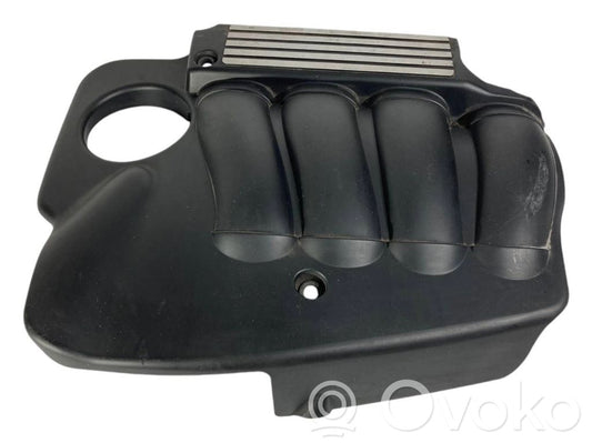 Dzinēja pārsegs (dekoratīva apdare)