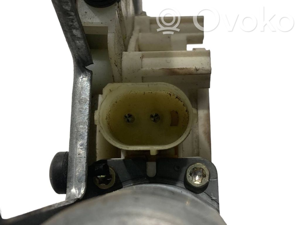 Priekšpusē elektriskā loga pacelšanas mehānisma komplekts