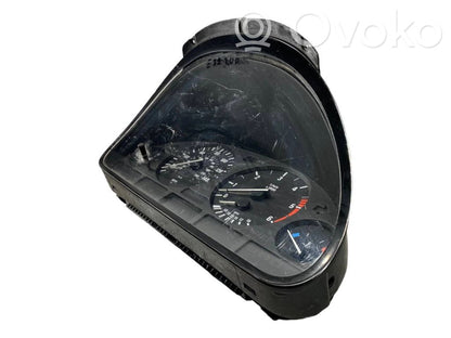 Spidometrs (instrumentu panelī)