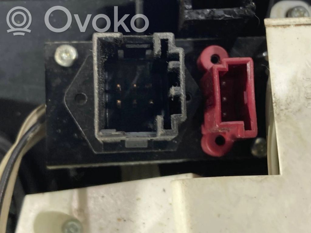 Gear shift lever decorative trim (plastic)