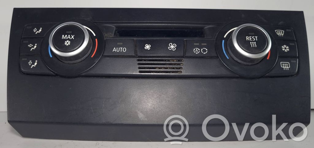 Gaisa kondicioniera / klimata kontroles / salona apsildes vadības bloks (salonā)