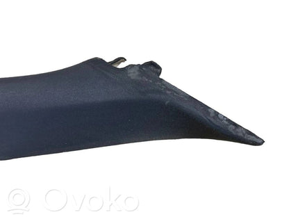 (A) statņa dekoratīvā apdare