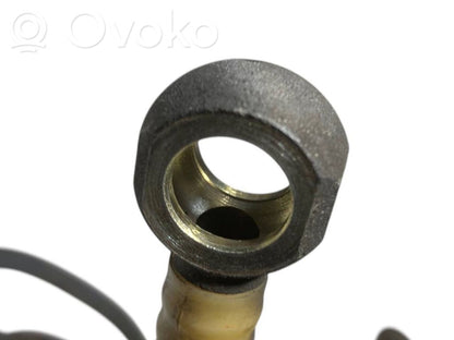 Degvielas caurulīte (-es)