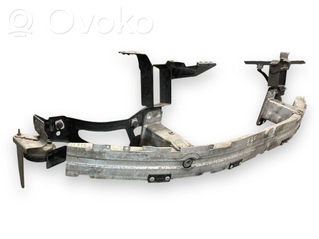 Priekšpusē bampera sija / balka