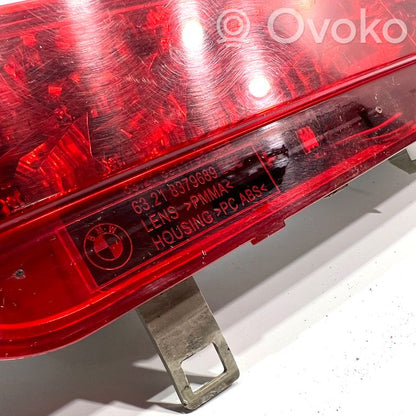 Aizmugurējais lukturis pārsegā