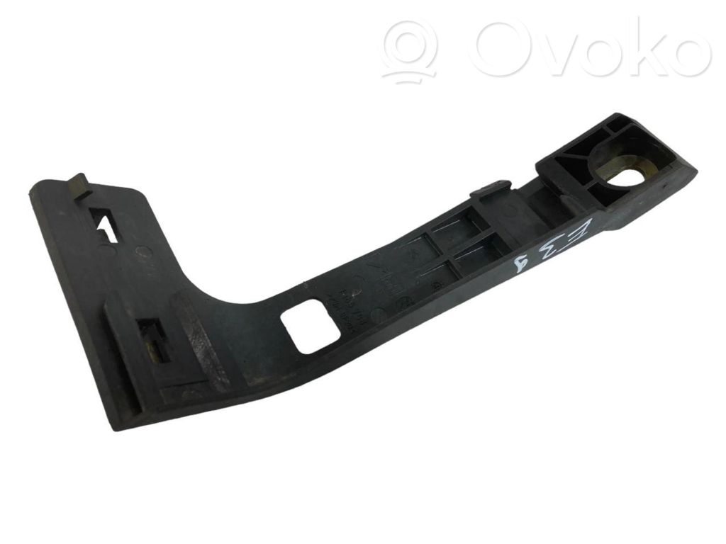 Akseleratora pedāļa turētājs