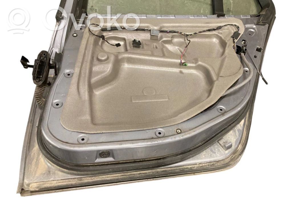 Rear door