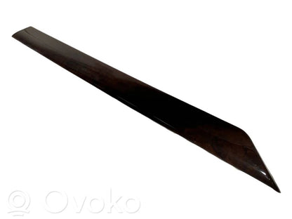 Cita veida salona detaļa