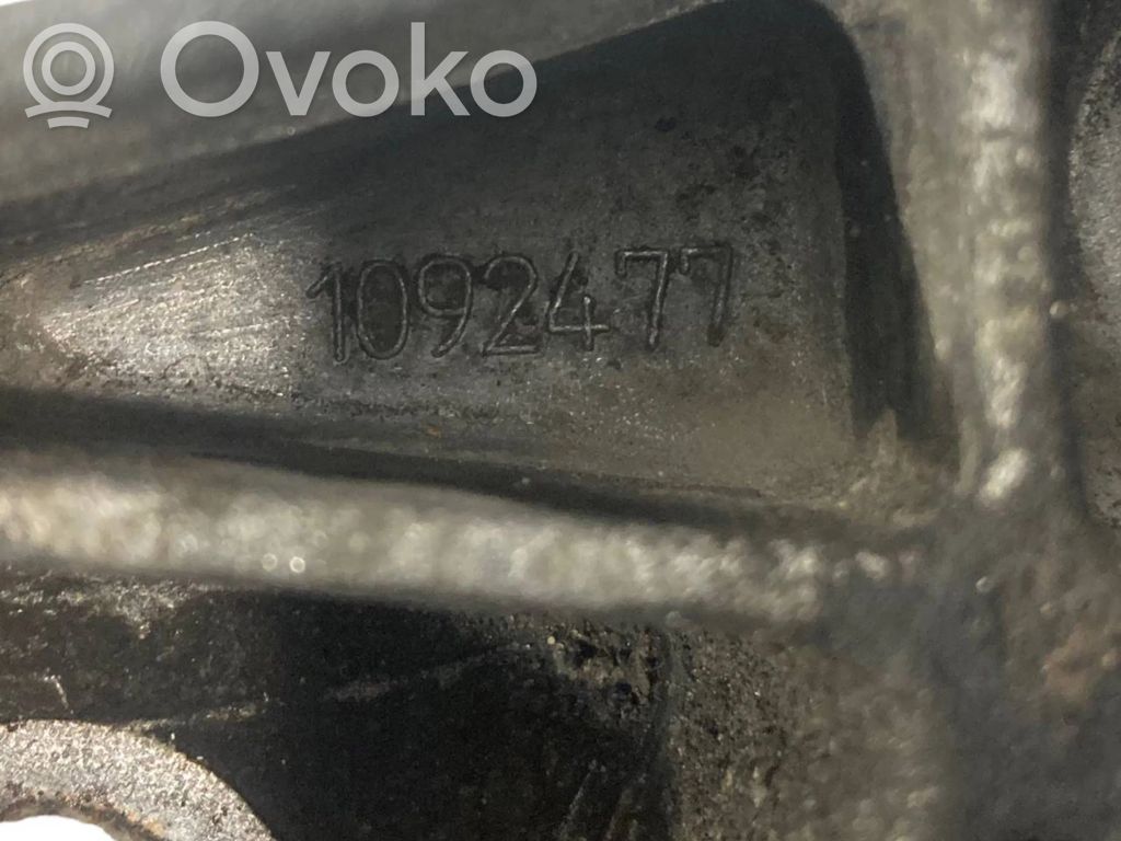 Transmission mounting bracket