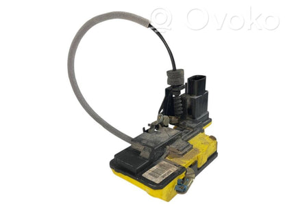 Aizmugurē slēdzene