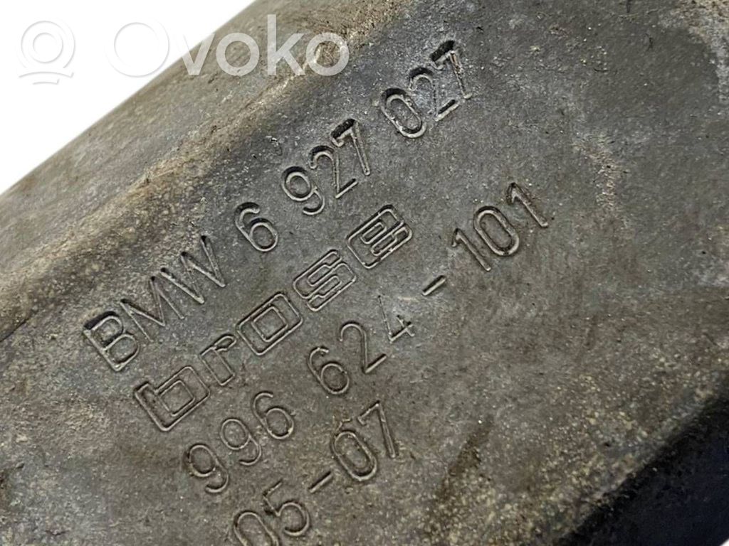 Priekšpusē elektriskā loga pacelšanas mehānisma komplekts