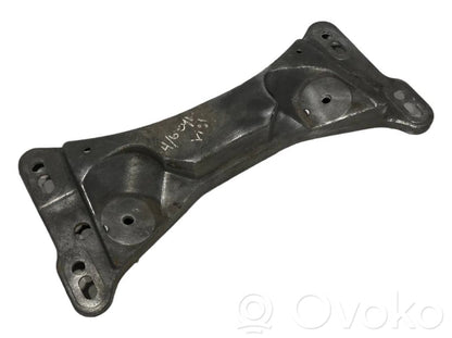 Pārnesumkārbas stiprinājuma kronšteins