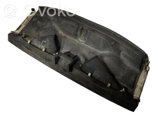 Cita veida dzinēja nodalījuma detaļa