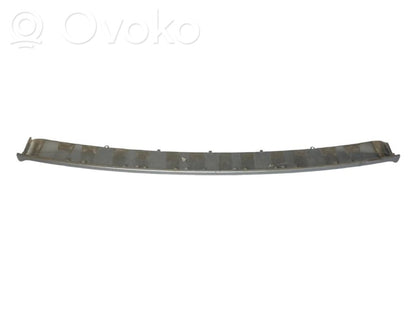 Dekoratīvās aizmugurē bampera ulikas