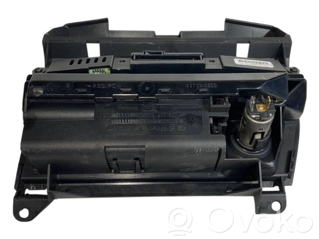 Пепельница (передняя)