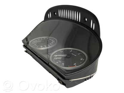 Spidometrs (instrumentu panelī)