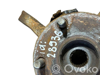 Priekšējā riteņa rumbas vārpstas šarnīrs (stupica, capfa)