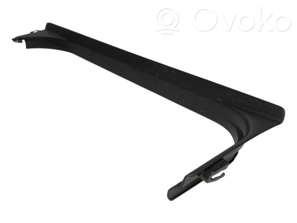 Priekšējā sliekšņa dekoratīvā apdare (iekšējā)