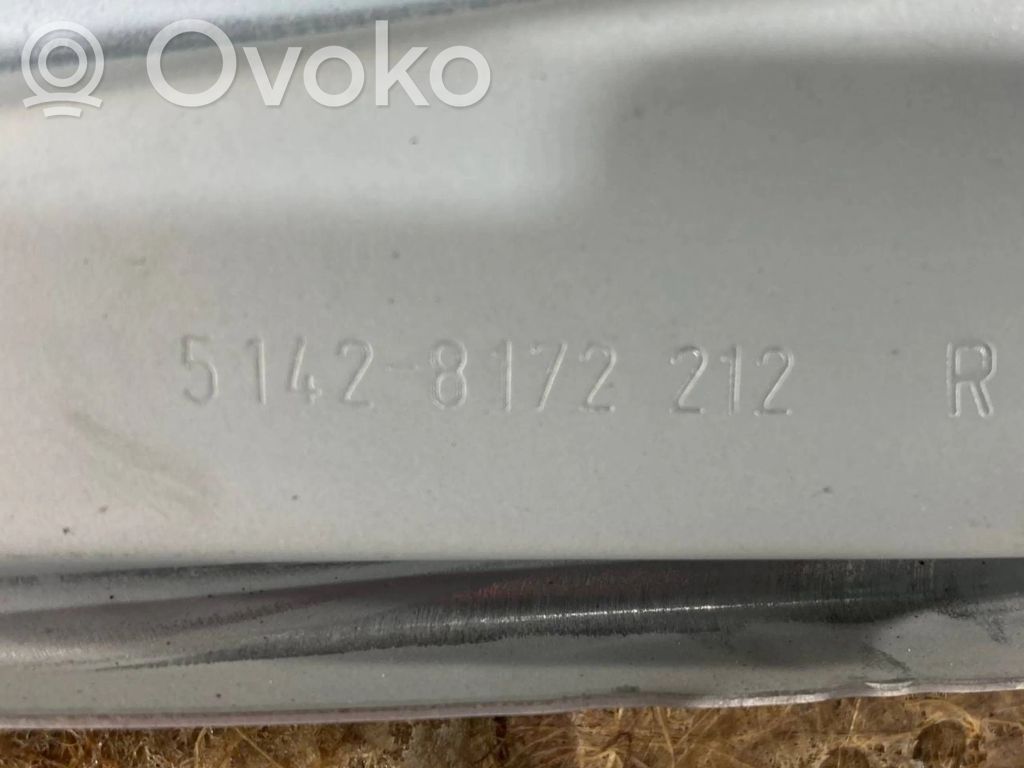 Apšuvums aizmugurējām durvīm