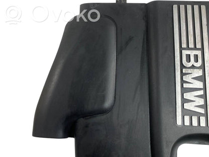 Dzinēja pārsegs (dekoratīva apdare)