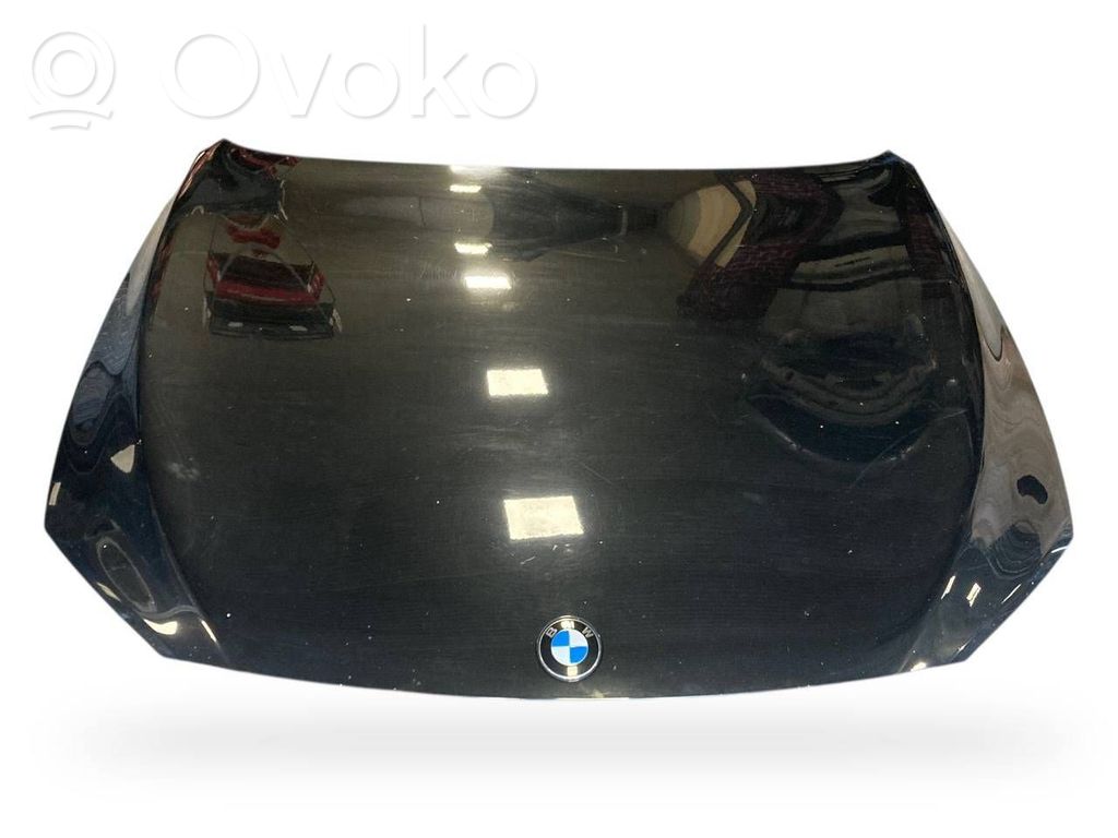 Dzinēja pārsegs (vāks)