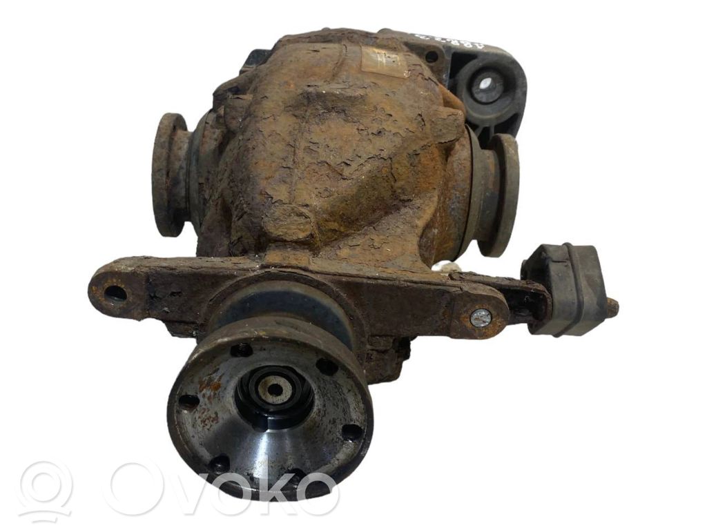 Aizmugurējais reduktors