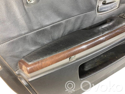 Priekšējo durvju apdare