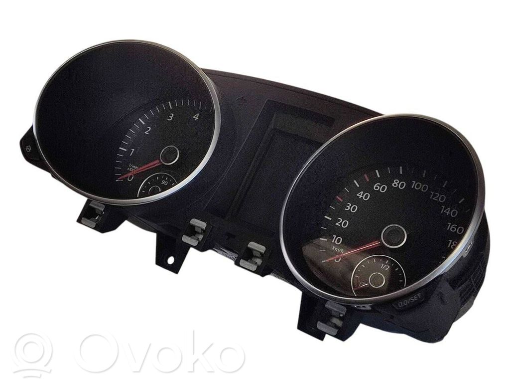 Spidometrs (instrumentu panelī)