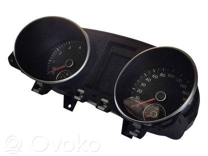 Spidometrs (instrumentu panelī)