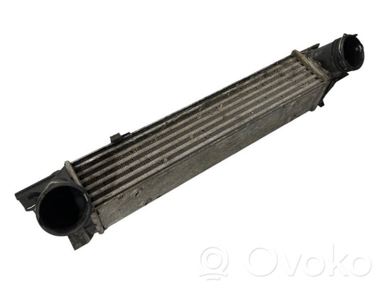 Starpdzesētāja radiators