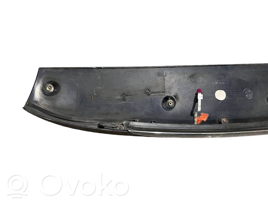 Spoilera aizmugurējais vāks