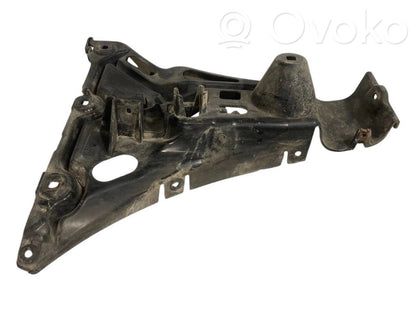 Rear bumper mounting bracket