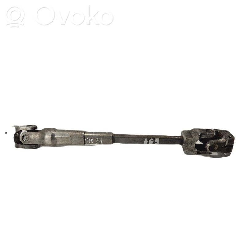 Stūresrata ass krustsavienojums