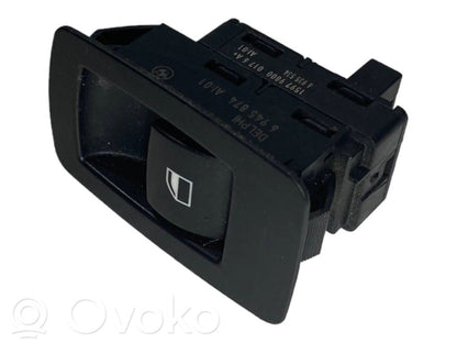 Power window switch