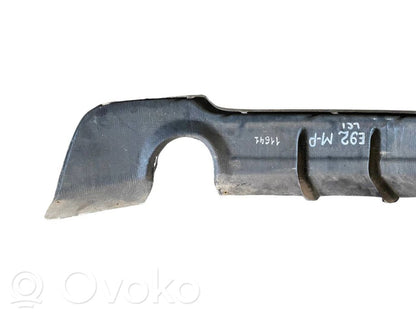 Apakšējā bampera daļa