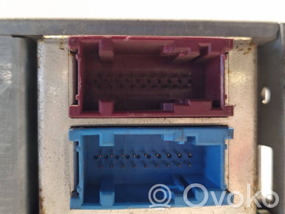 Navigācijas (GPS) vadības bloks