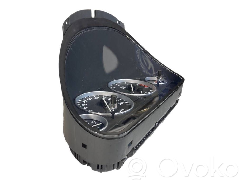 Spidometrs (instrumentu panelī)