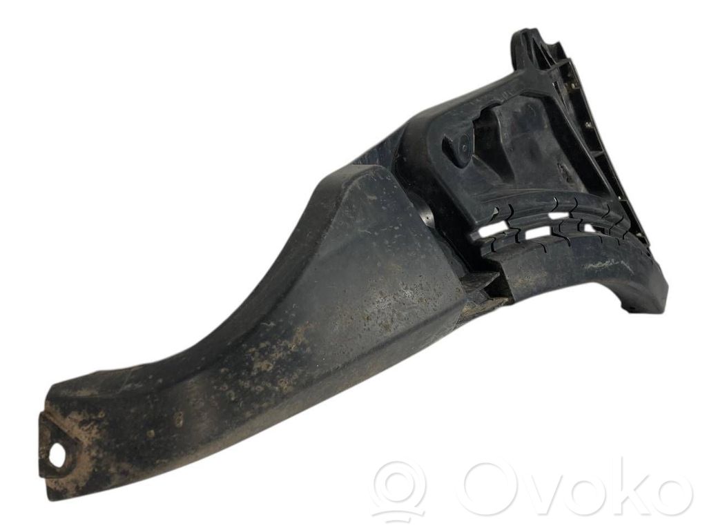 Priekšpusē bampera turētājs