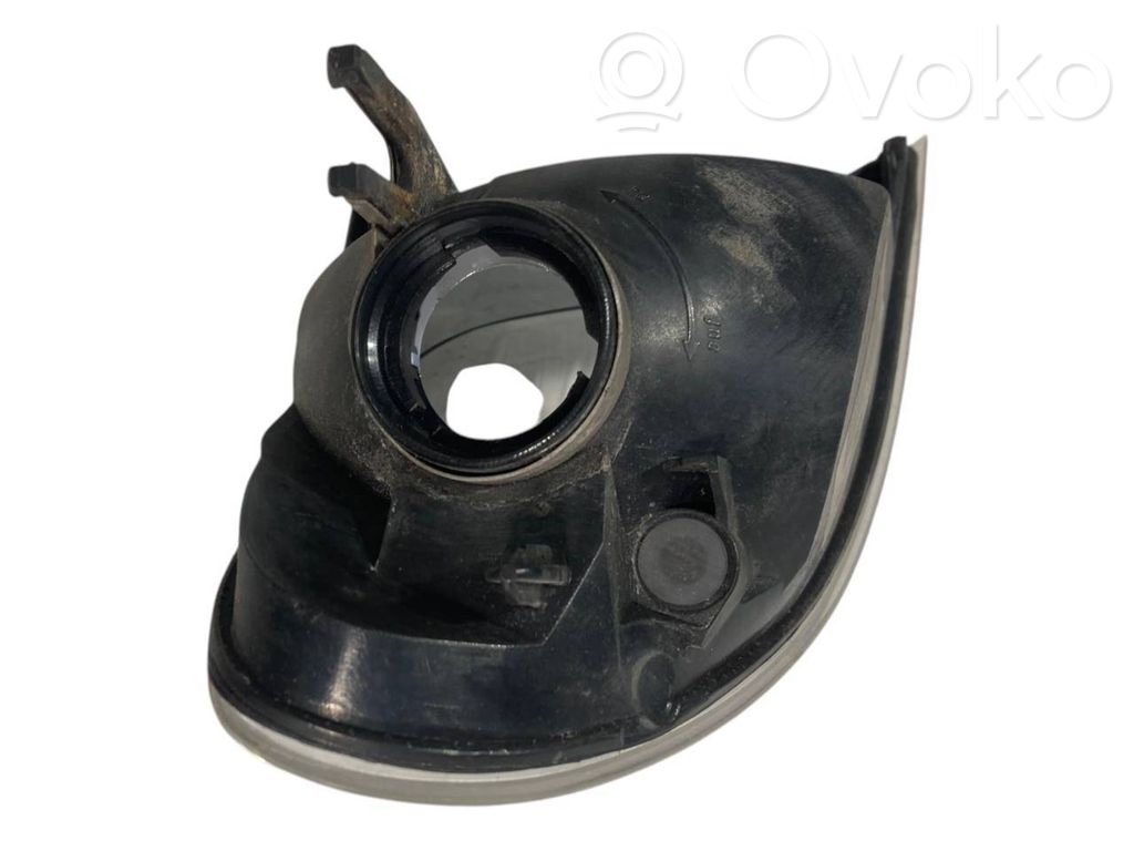 Priekšējais pagrieziena lukturis