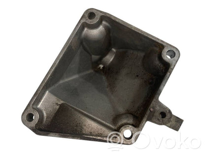 Engine mounting bracket