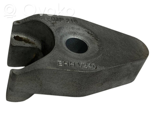 Nozzle holder/shoulder