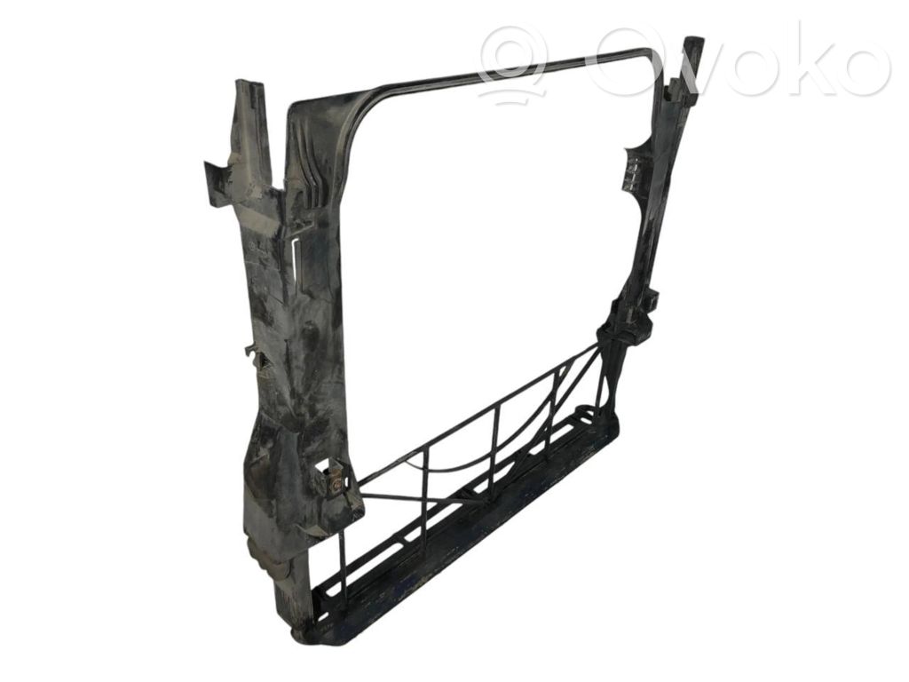 Radiator(s) holder/bracket