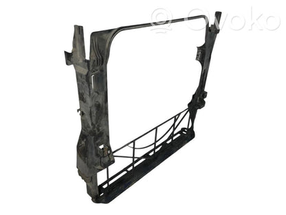 Radiator(s) holder/bracket