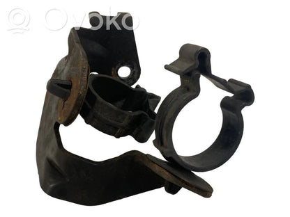 Cita veida dzinēja nodalījuma detaļa