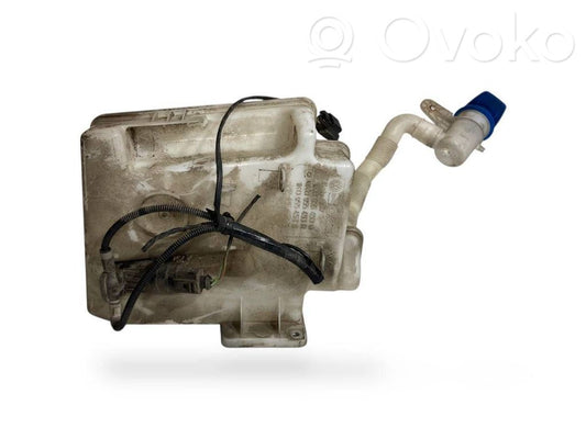 Logu šķidruma tvertne