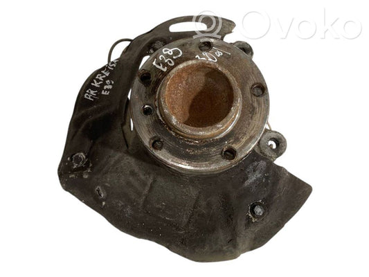 Priekšējā riteņa rumbas vārpstas šarnīrs (stupica, capfa)