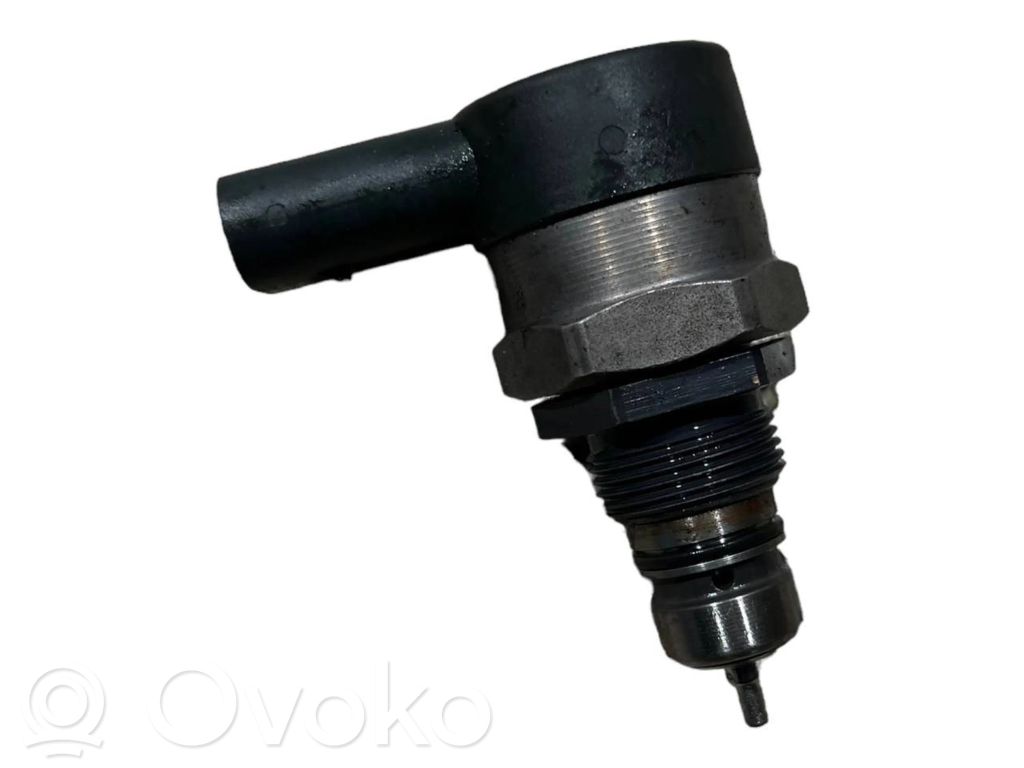 Fuel pressure regulator