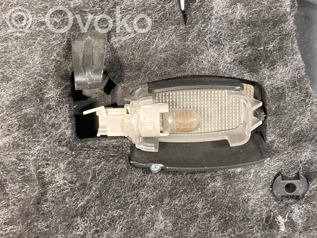 Paneļa dekoratīvās apdares vairogs (apakšējais)