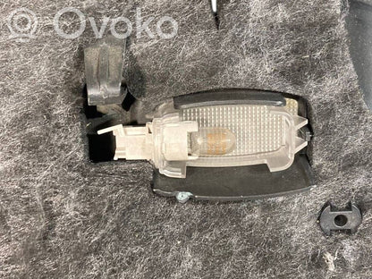 Paneļa dekoratīvās apdares vairogs (apakšējais)
