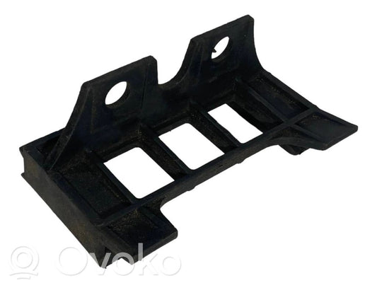 Rear bumper mounting bracket